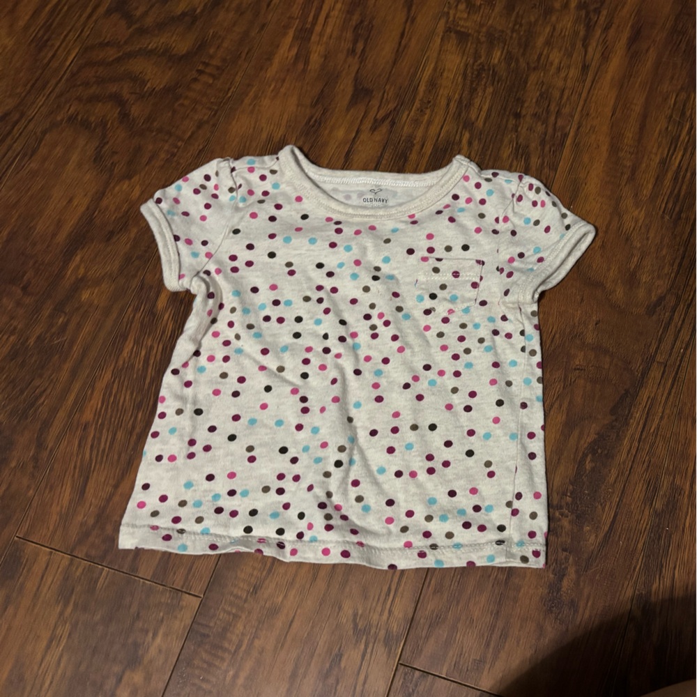 Old Navy White Tee with Colorful Dots